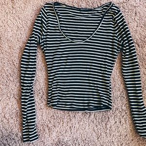Brandy Melville Scoop neck crop top